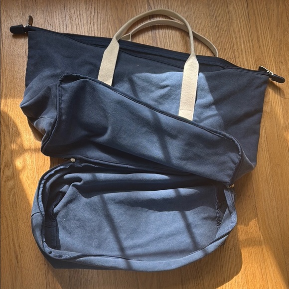 Lo & Sons Catalina Canvas Weekender Bag - Picture 4 of 5